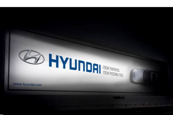 hyundai quảng cáo với thiết kế đơn giản