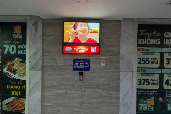 màn hình quảng cáo lcd thang máy ở hồ chí minh