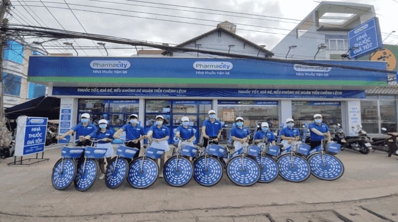 Chạy roadshow xe đạp quảng cáo cho thương hiệu Nhà Thuốc Farmacity